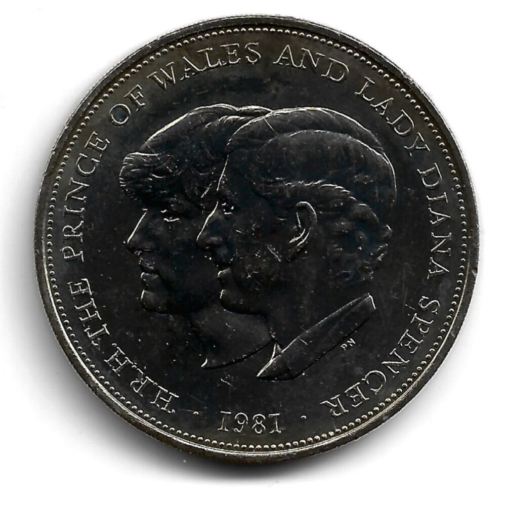 1981 Great Britain Charles & Diana Commemorative Crown Coin (b863-2)